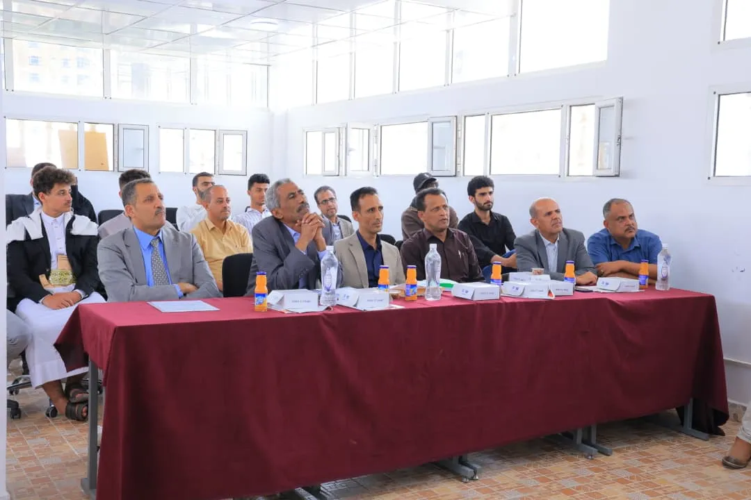 من مخلفات النفط إلى منتج دوائي تجميلي عالي القيمة.. طالبات الهندسة الكيميائية يبتكرن مشروعاً نوعياً لإنتاج الفازلين بمعايير عالمية