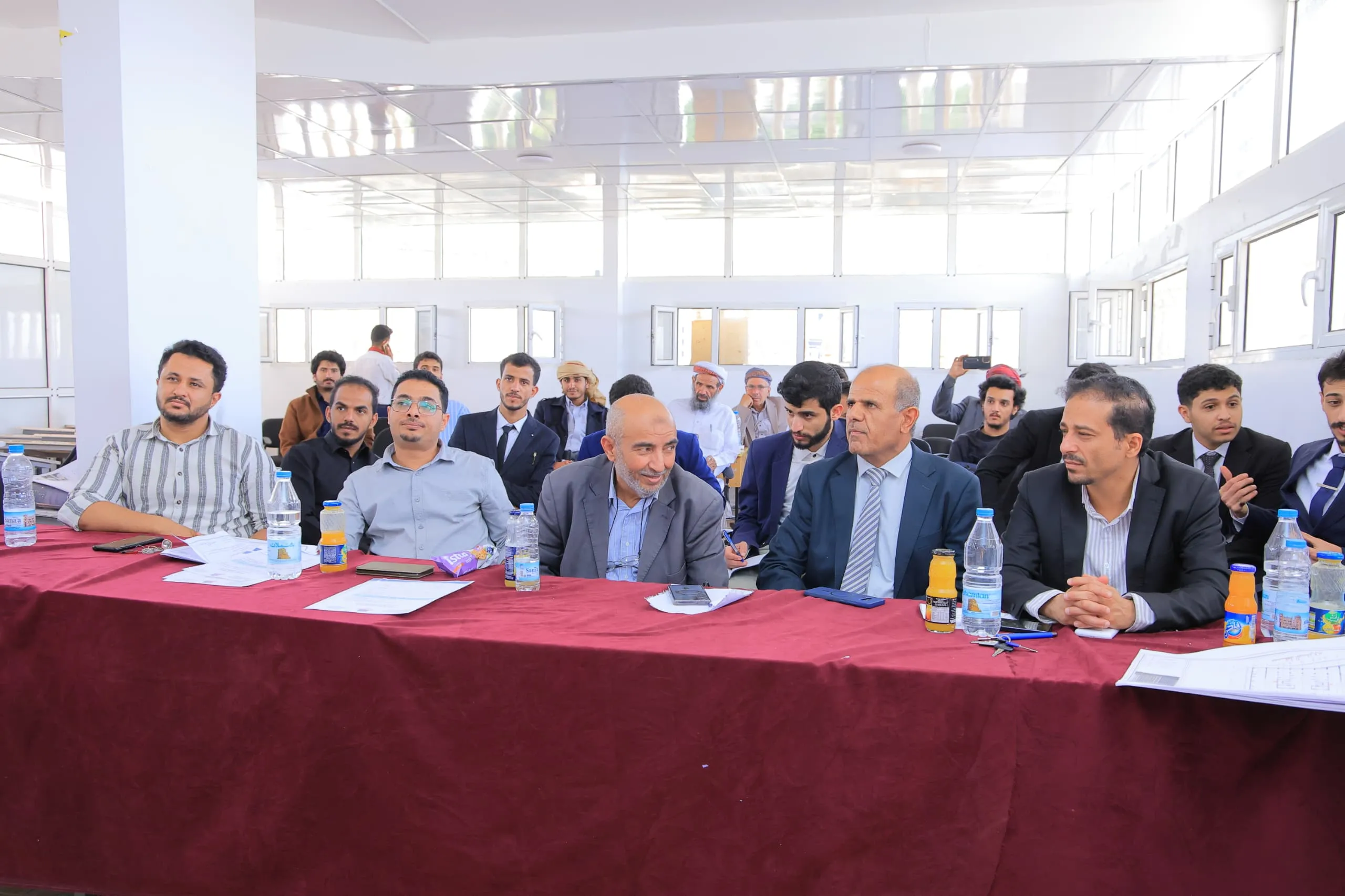 From concept to modern urban horizon: Civil engineering students at the UAE University discuss the “Orain” residential project with its advanced engineering design.