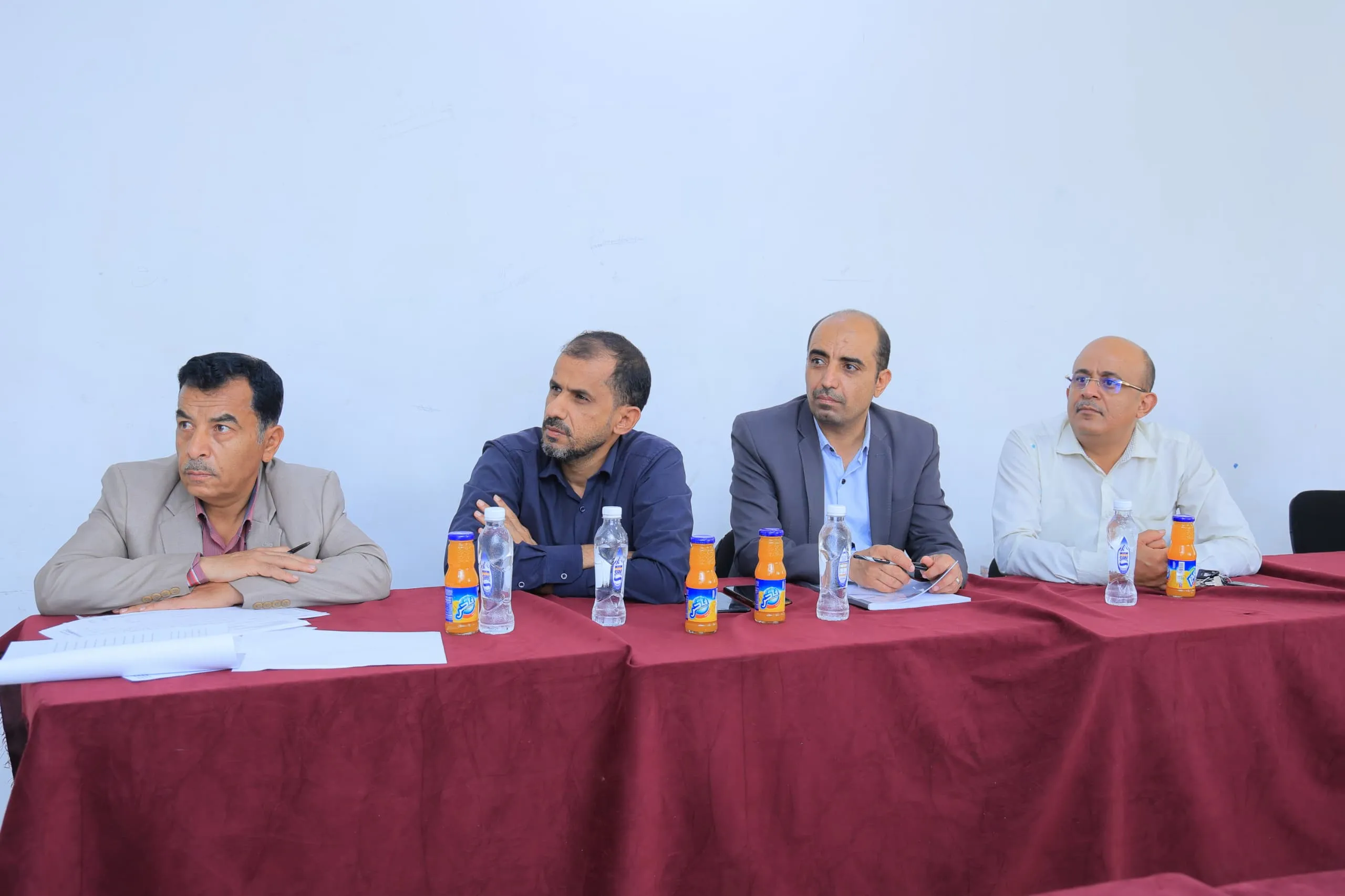 من الفكرة إلى الريادة الرقمية.. طلبة تكنولوجيا المعلومات بالجامعة الإماراتية يبتكرون نظاماً متكاملاً لإدارة التجارة الإلكترونية والعمليات المالية