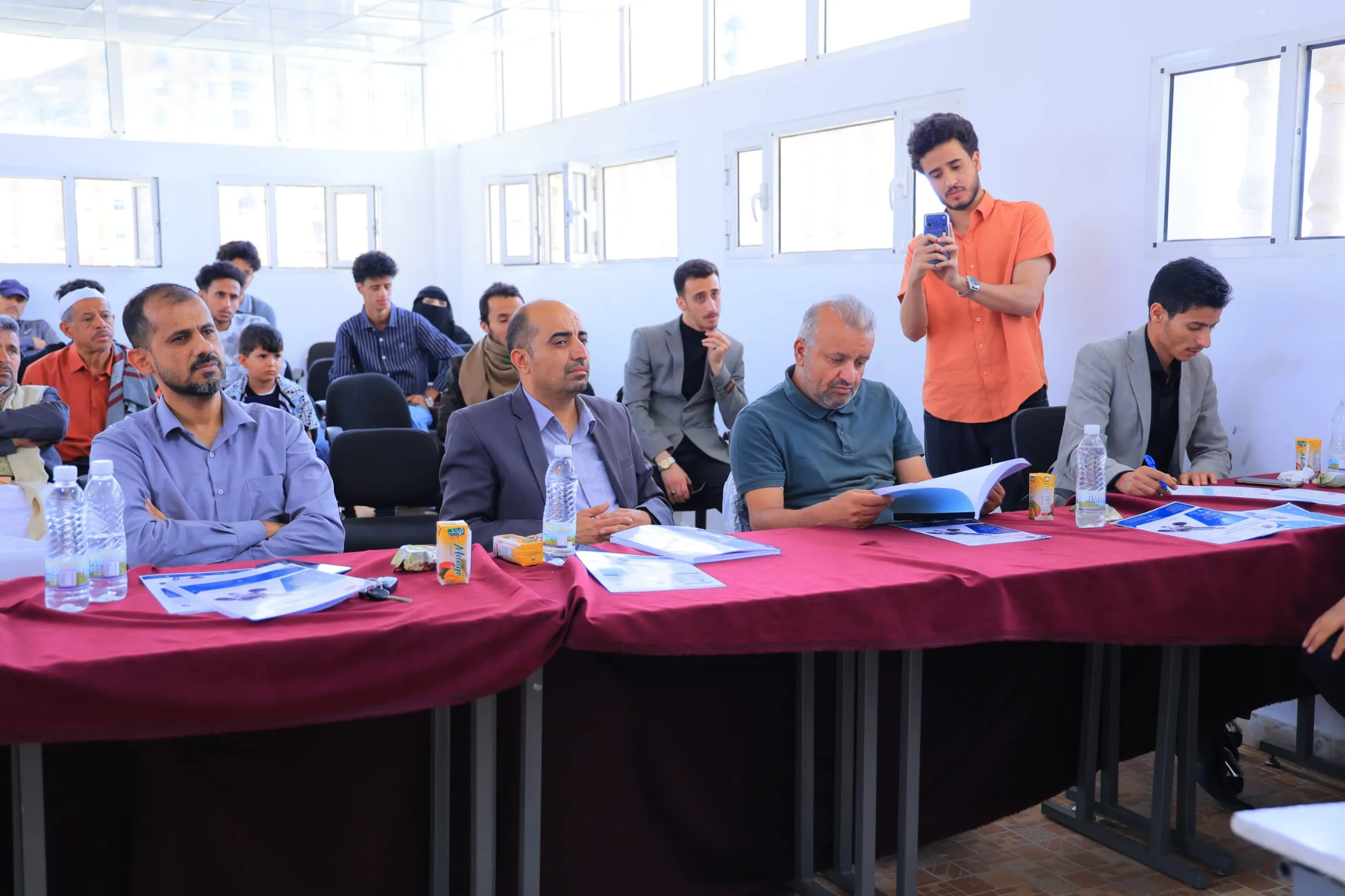 إبتكار هندسي واعد من طلبة الجامعة الإماراتية الدولية.. مشروع تخرج يطوّر كرسياً كهربائياً متعدد الوظائف لخدمة الأشخاص ذوي الإعاقة