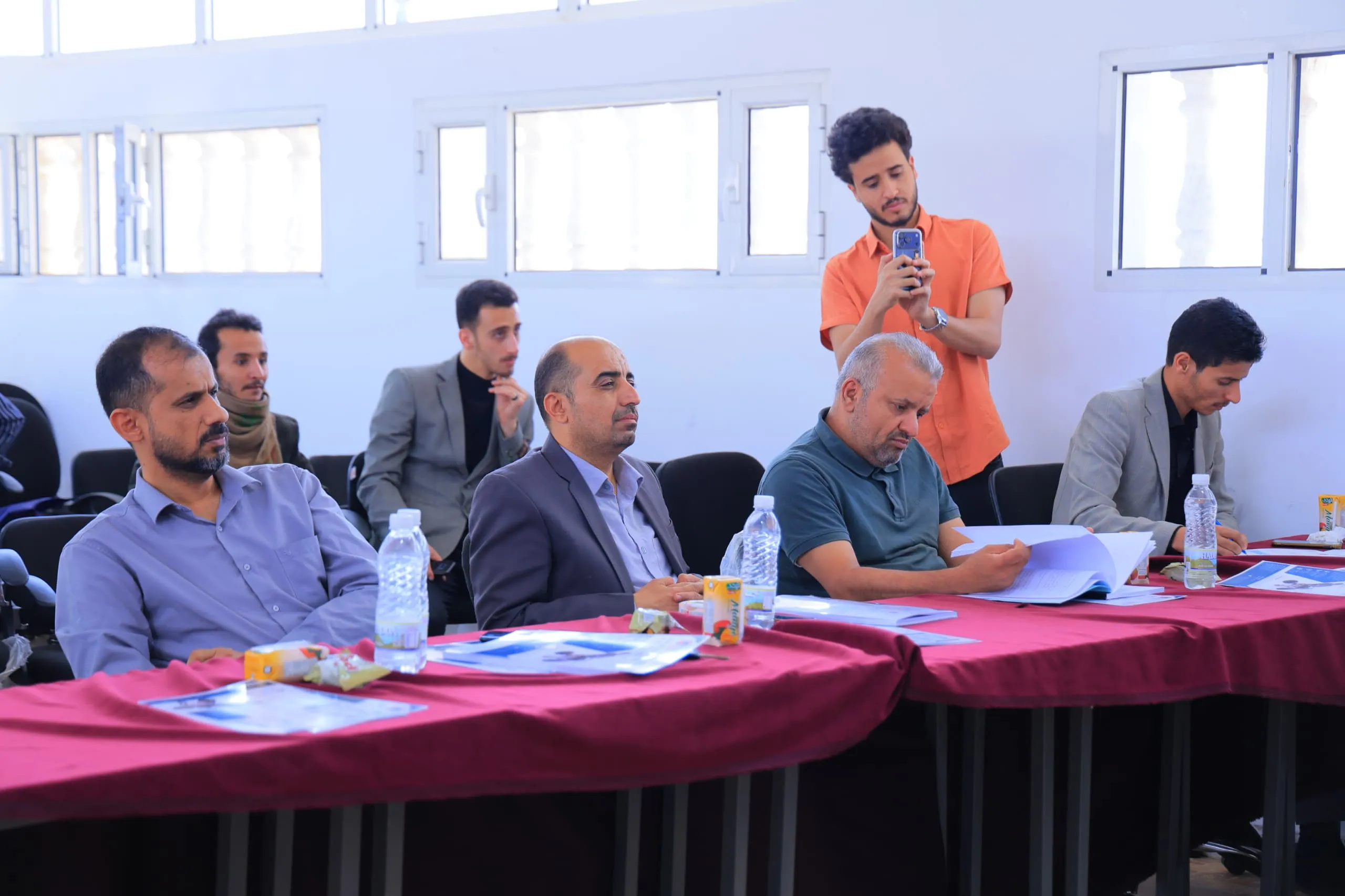 إبتكار هندسي واعد من طلبة الجامعة الإماراتية الدولية.. مشروع تخرج يطوّر كرسياً كهربائياً متعدد الوظائف لخدمة الأشخاص ذوي الإعاقة