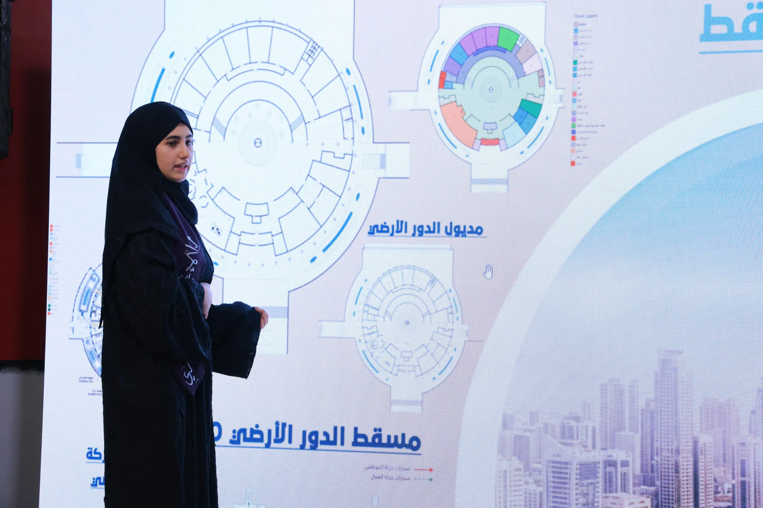 رؤى معمارية واعدة ومخرجات نوعية.. اختتام مناقشة مشاريع التخرج بقسم الهندسة المعمارية
