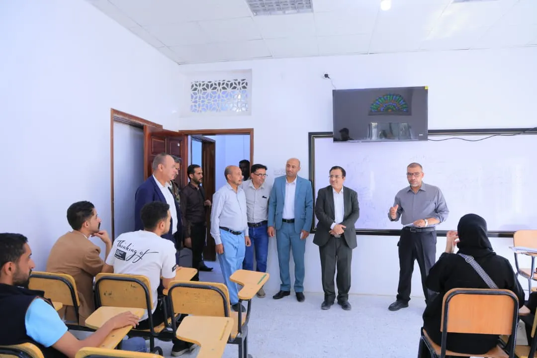 دشّن رئيس الجامعة، الدكتور خالد أحمد صلاح، انطلاق العملية التعليمية للعام الجامعي الجديد 1448هجري الموافق 2026-2027م