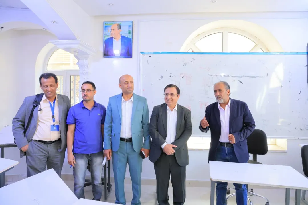 دشّن رئيس الجامعة، الدكتور خالد أحمد صلاح، انطلاق العملية التعليمية للعام الجامعي الجديد 1448هجري الموافق 2026-2027م