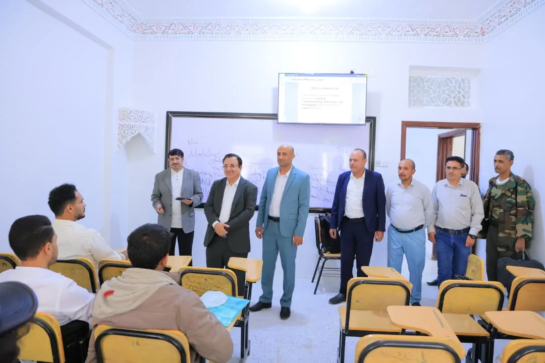 دشّن رئيس الجامعة، الدكتور خالد أحمد صلاح، انطلاق العملية التعليمية للعام الجامعي الجديد 1448هجري الموافق 2026-2027م