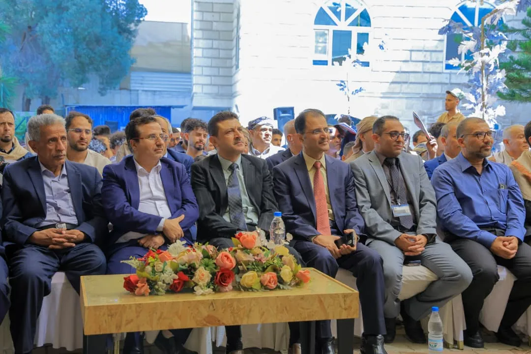 الجامعة الإماراتية الدولية تحتفي بتخريج دفعة "أنا لها" من كلية العلوم الإدارية والمالية