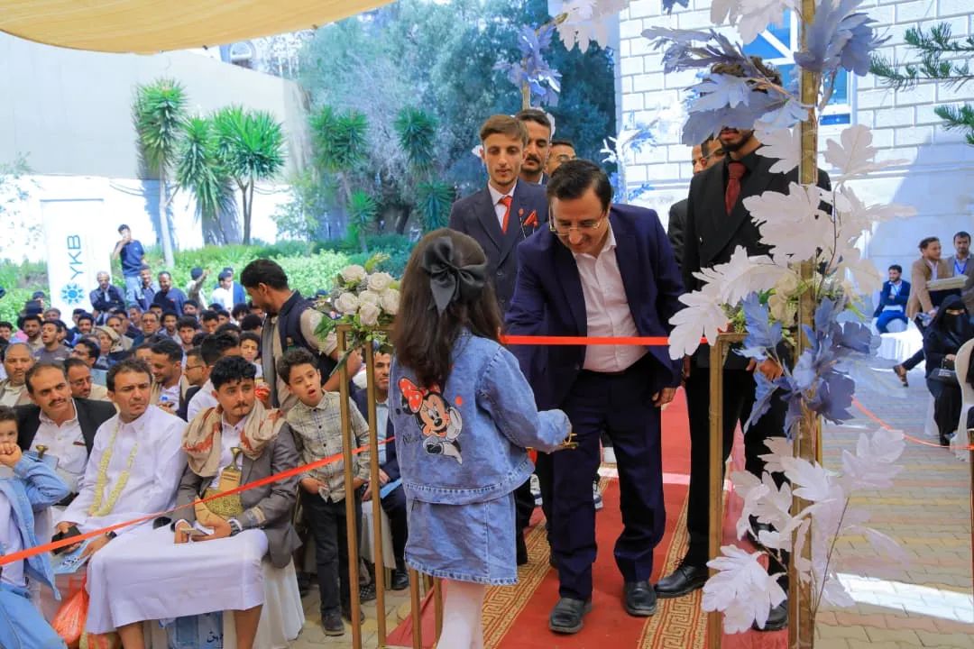 الجامعة الإماراتية الدولية تحتفي بتخريج دفعة "أنا لها" من كلية العلوم الإدارية والمالية