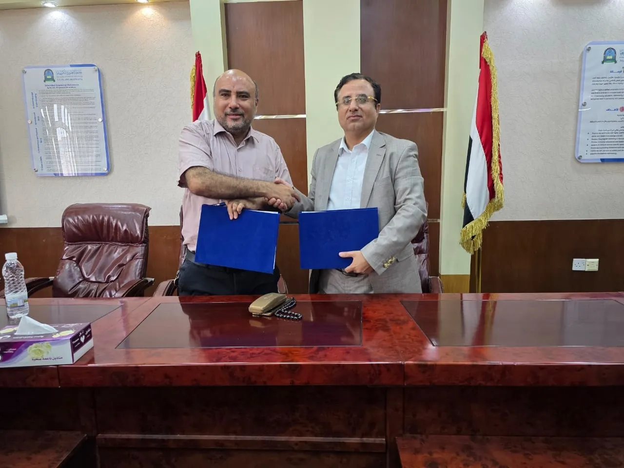 الجامعة الإماراتية الدولية توقّع اتفاقية تعاون وشراكة أكاديمية مع جامعة اقرأ للعلوم والتكنولوجيا