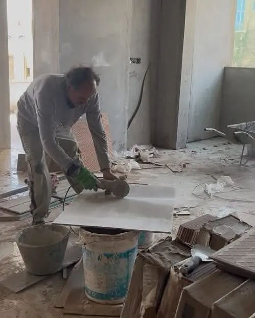 ضمن برامج التدريب الميداني.. طلبة التصميم الداخلي بالجامعة الإماراتية الدولية ينفذون زيارة علمية إلى أبراج جود