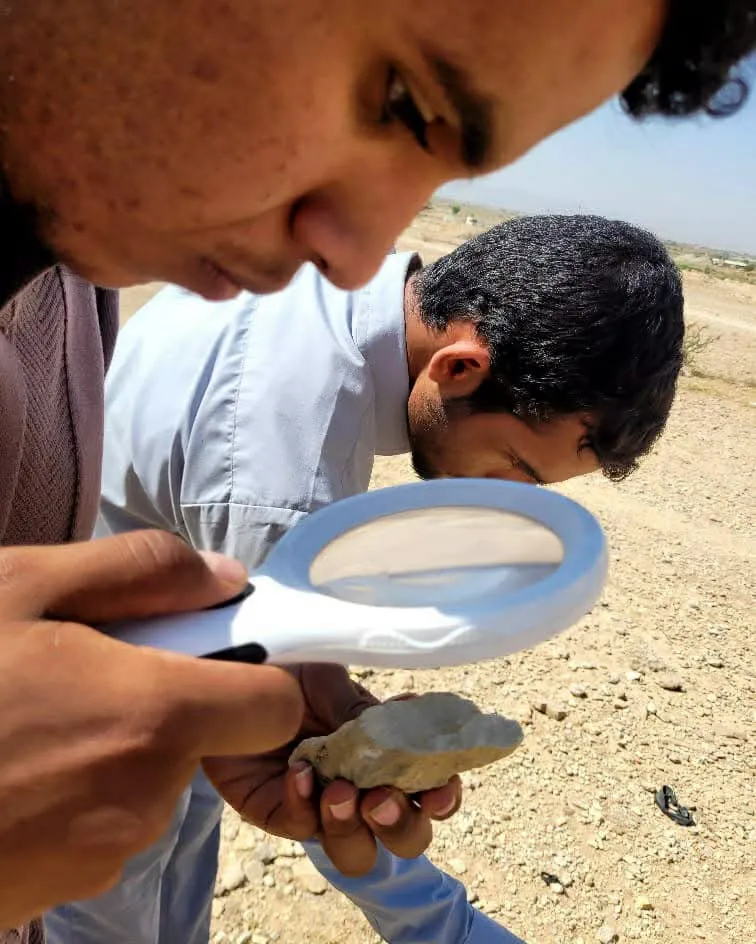 الجامعة الإماراتية الدولية تنظم رحلة جيولوجية ميدانية لطلبة قسم النفط والغاز لتعزيز الجانب التطبيقي