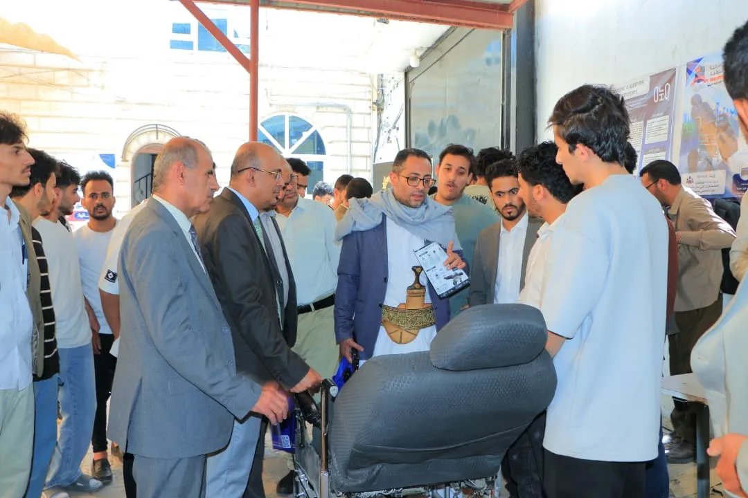 الجامعة الإماراتية الدولية تفتتح معرض المشاريع الابتكارية لطلبة كلية الهندسة وتكنولوجيا المعلومات.
