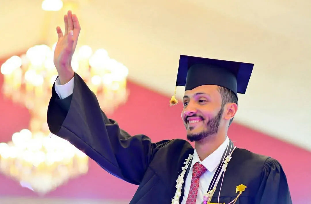 من مقاعد الجامعة إلى قيادة حلول الطاقة الذكية والأنظمة الهندسية