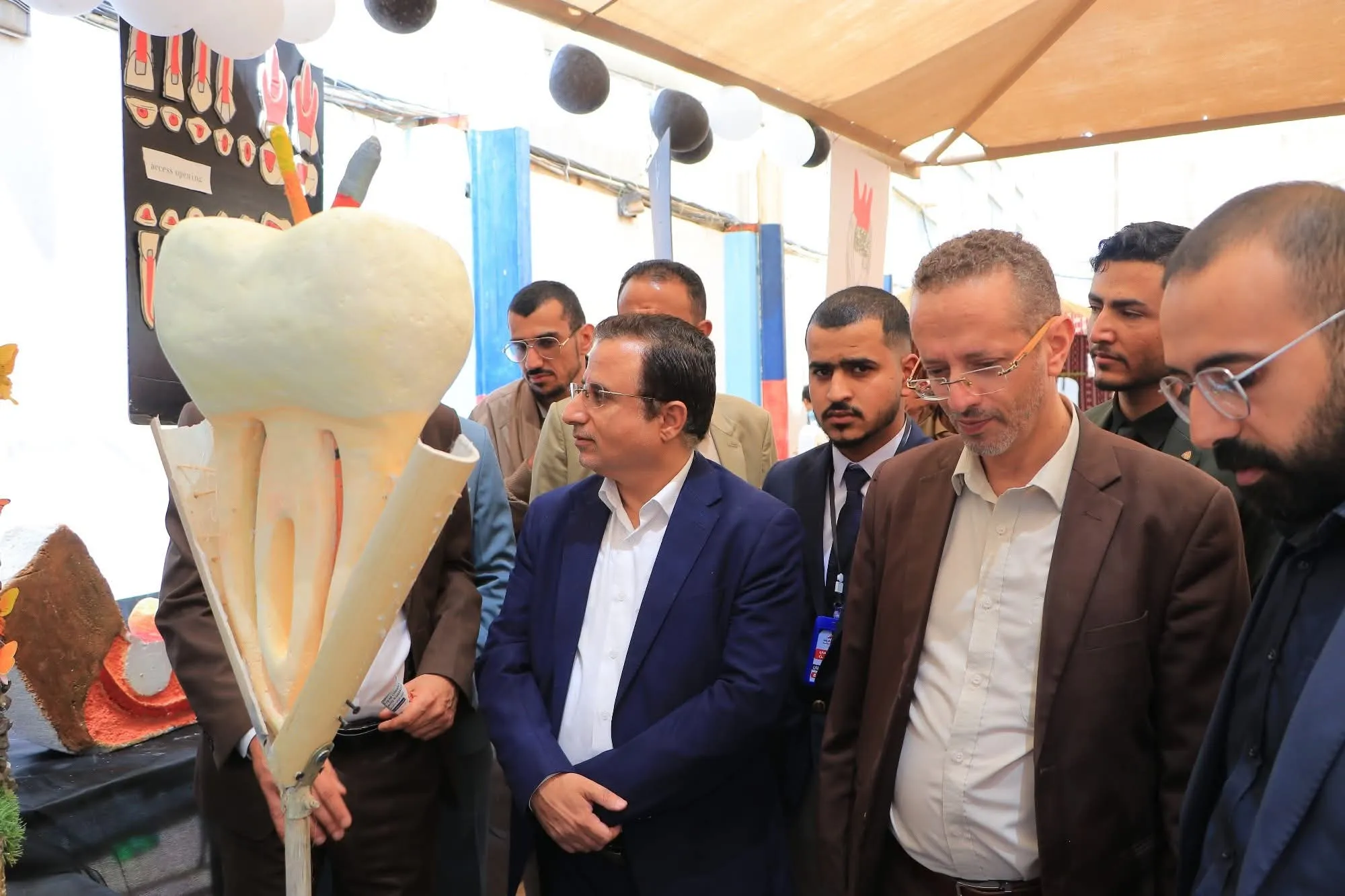 افتتاح المعرض العملي الثالث لطلبة كلية طب الأسنان بالجامعة الإماراتية الدولية