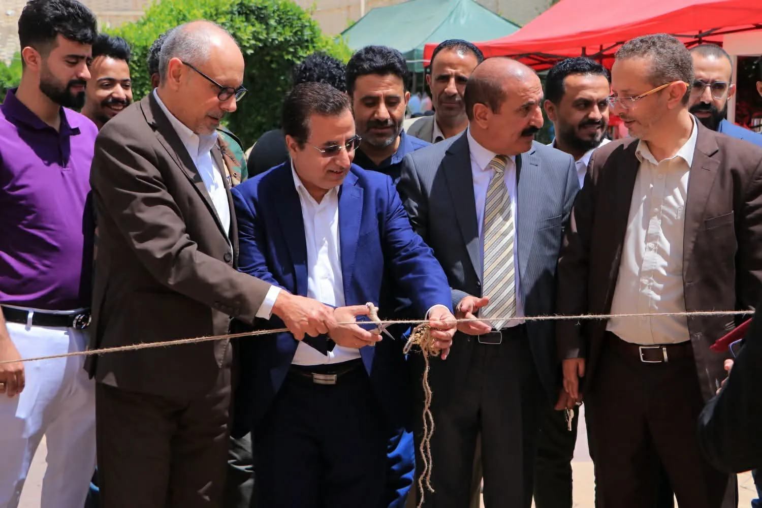 افتتاح المعرض العملي الثالث لطلبة كلية طب الأسنان بالجامعة الإماراتية الدولية