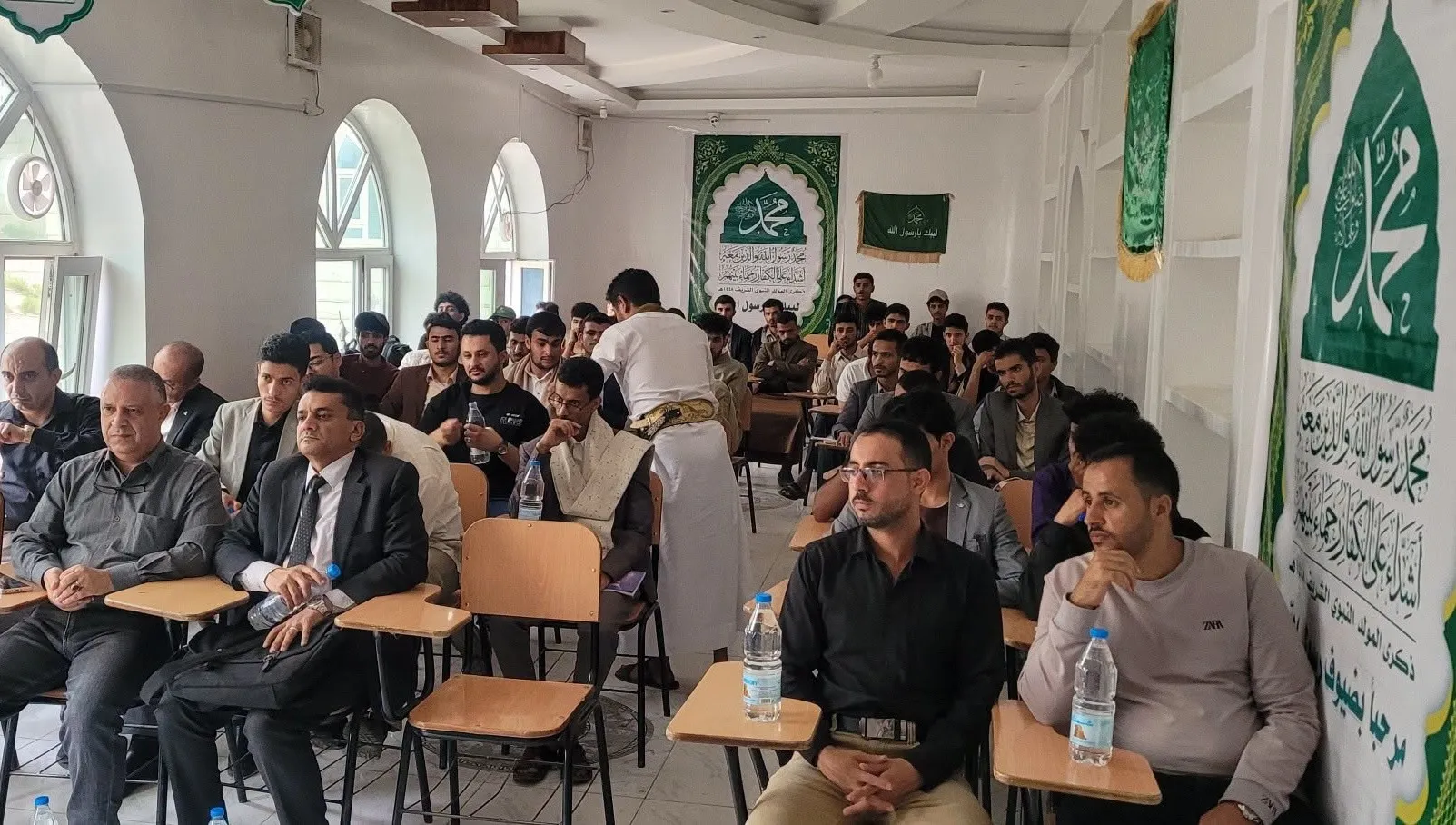 الجامعة الإماراتية الدولية تدشّن الندوات الثقافية في كلياتها إحياءً لذكرى المولد النبوي الشريف