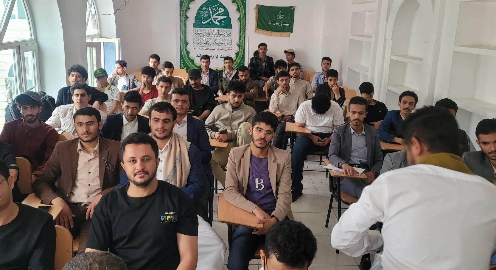 الجامعة الإماراتية الدولية تدشّن الندوات الثقافية في كلياتها إحياءً لذكرى المولد النبوي الشريف