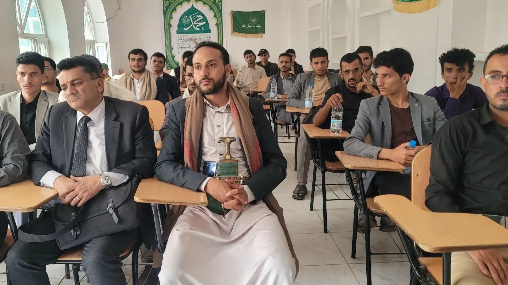 الجامعة الإماراتية الدولية تدشّن الندوات الثقافية في كلياتها إحياءً لذكرى المولد النبوي الشريف