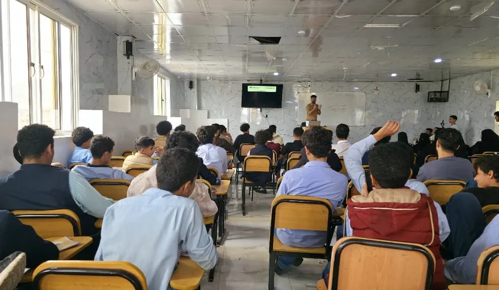 الجامعة الإماراتية الدولية تواصل لليوم الثاني ورشة: كيف تختار تخصصك الجامعي