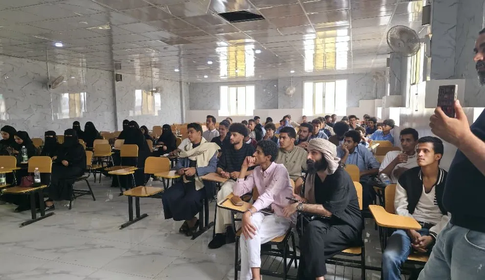 الجامعة الإماراتية الدولية تواصل لليوم الثاني ورشة: كيف تختار تخصصك الجامعي
