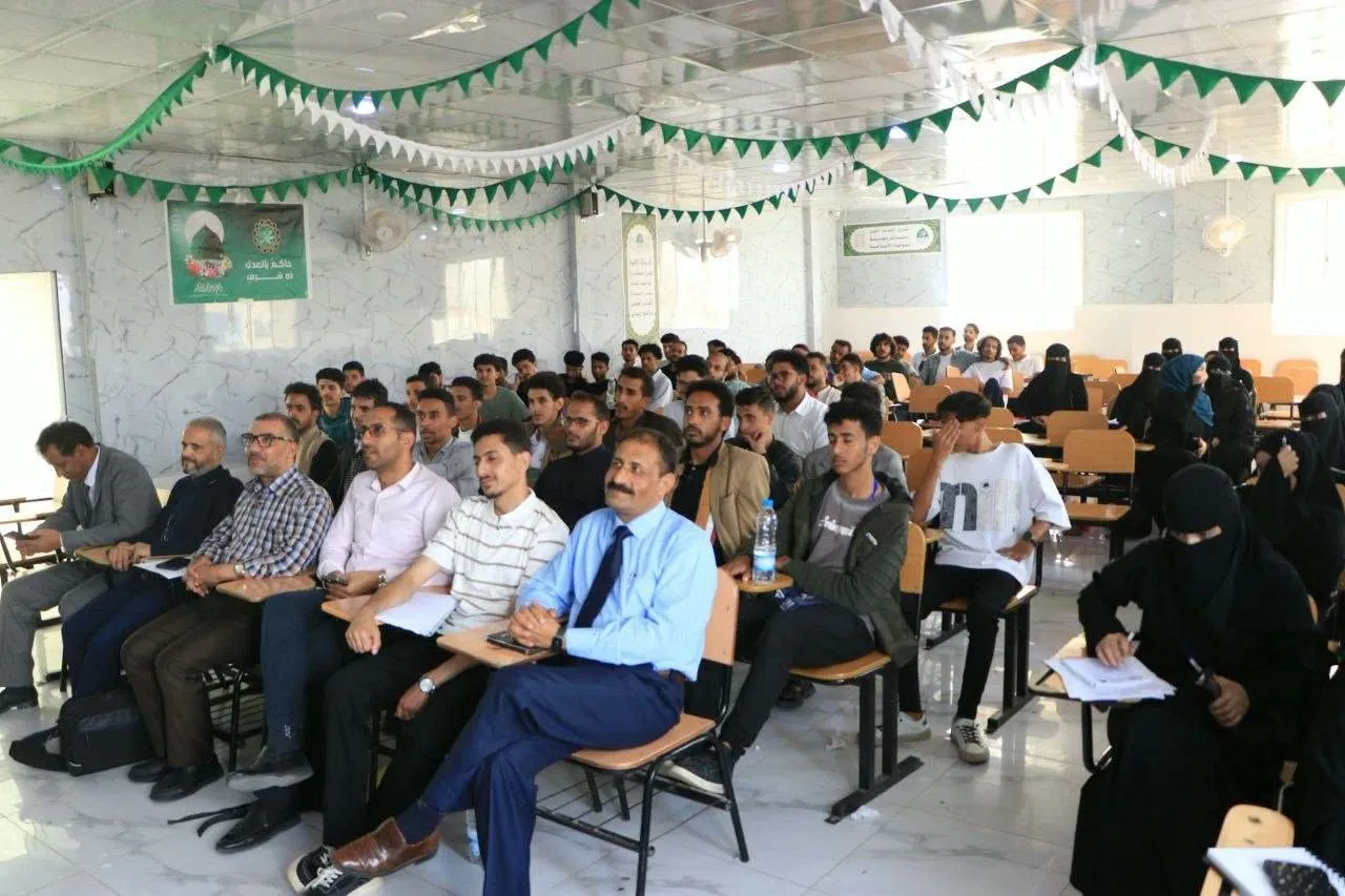 الجامعة الإماراتية الدولية تواصل تمكين طلبتها بمهارات المستقبل وتوظيف الذكاء الاصطناعي في البحث والتعلم