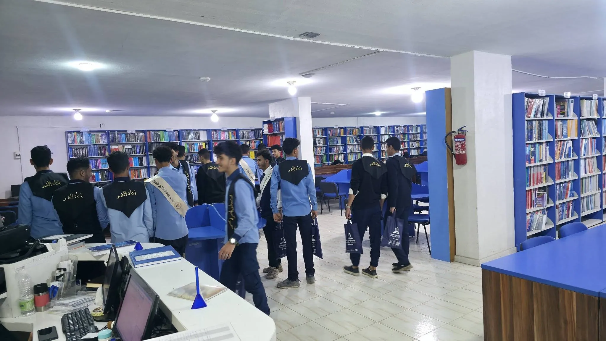 رحلة استكشاف أكاديمي: طلاب مدارس قادة المستقبل يتعرفون على بيئة التميّز في الجامعة الإماراتية الدولية