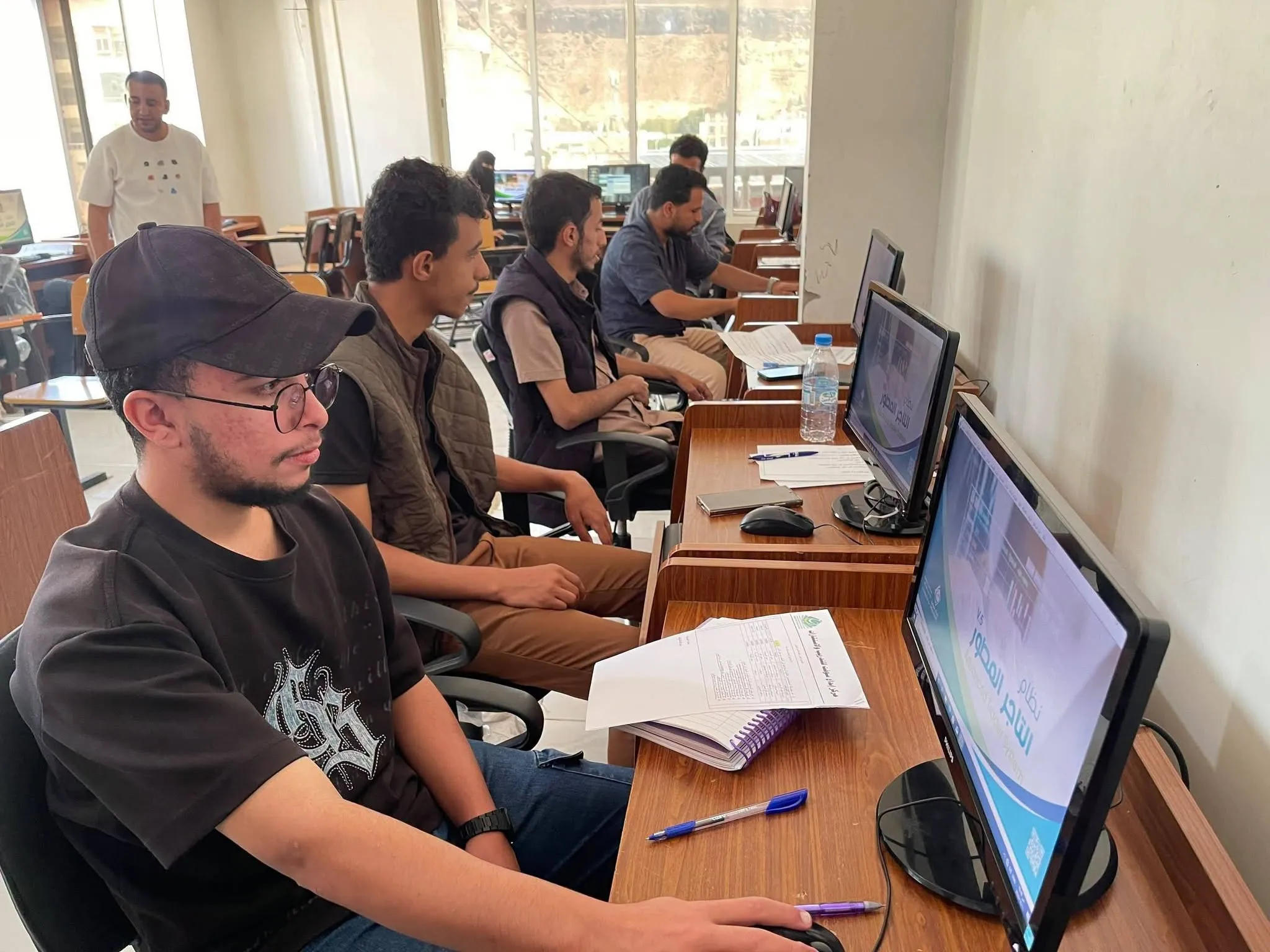 الجامعة الإماراتية الدولية تدشن دورتي «نظام التاجر» و«نظام الصراف» لتعزيز المهارات التطبيقية لطلبة المحاسبة