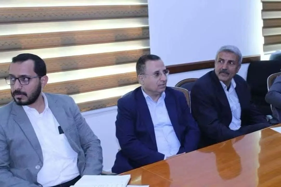 رئيس الجامعة الاماراتية الاستاذ الدكتور خالد صلاح، يشارك في اجتماع موسع، لتعزيز التواصل الاكاديمي الدولي وتوضيح القضايا الوطنية.