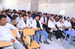 إختتام دورة الإسعافات الأولية لطلبة المختبرات الطبية والصيدلة السريرية بالتعاون مع الهلال الأحمر اليمني