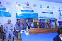كلية الطب والعلوم الصحية تنظم يوماً علمياً لمناقشة مشاريع تخرج طلبة الصيدلة السريرية للعام الجامعي 1446ه‍