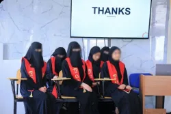 حين تتحول الأزمات إلى فرص.. طالبات “الإماراتية الدولية” يكشفن كيف تصنع البنوك الابتكار من رحم شح السيولة