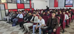 الجامعة الإماراتية الدولية تقيم ورشة: كيف تختار تخصصك الجامعي؟